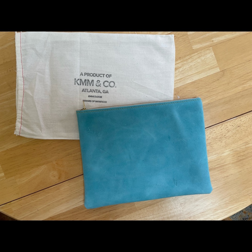 KMM & CO leather medium makeup pouch in Aegean Blue color